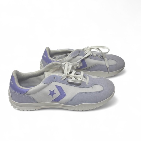 Converse - Picture 3 of 7